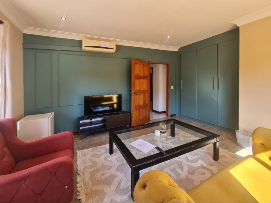 To Let 5 Bedroom Property for Rent in Eagles Landing North West